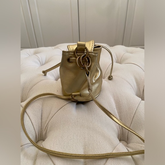 Vintage 80’s Gold Ultra Mini Back Pack - Picture 3 of 5